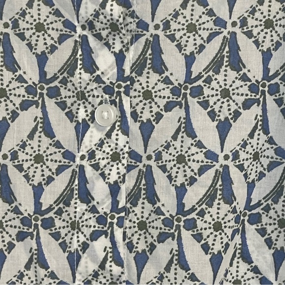 Caslon PUFF SLEEVE FR BUTTON ORGANIC COTTON TOP IVORY- BLUE KARA BLOCK PRINT 2X - Picture 3 of 5